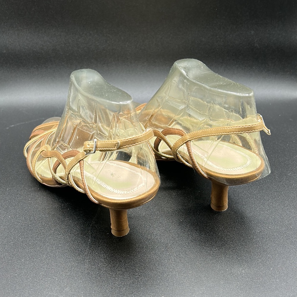 Easy Step Sandals, New in Original Box, Strappy kitten heel - Bronze SZ 8.5M - Picture 6 of 13